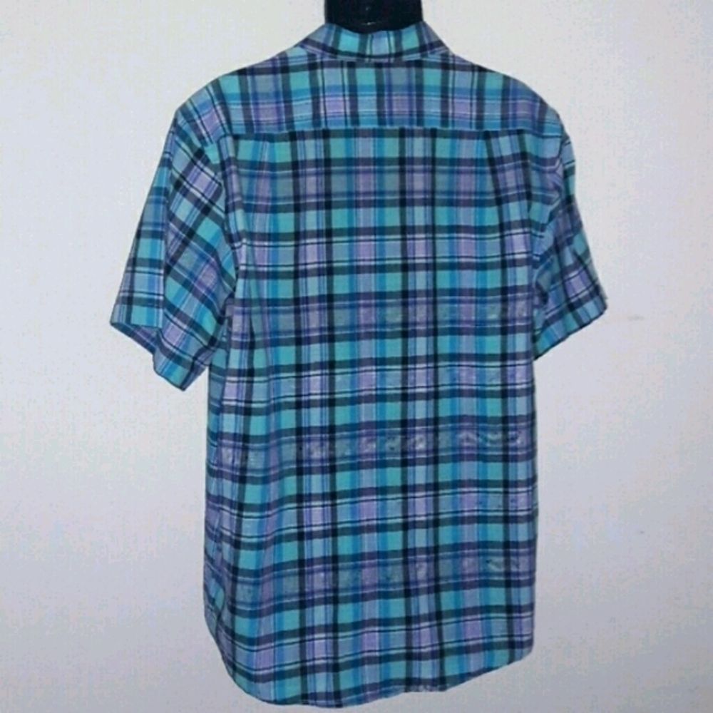 IZOD Plaid Short Sleeve Shirt, M - Picture 4 of 5